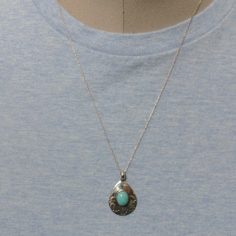 Very Pretty Sterling Turquoise Necklace